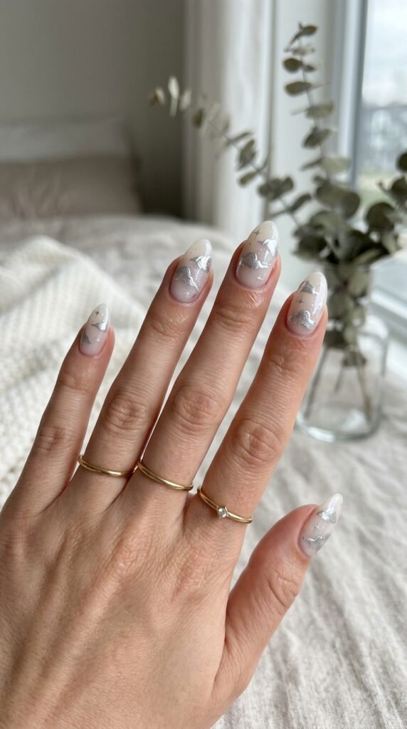 French Tip Cloud White Nails Art