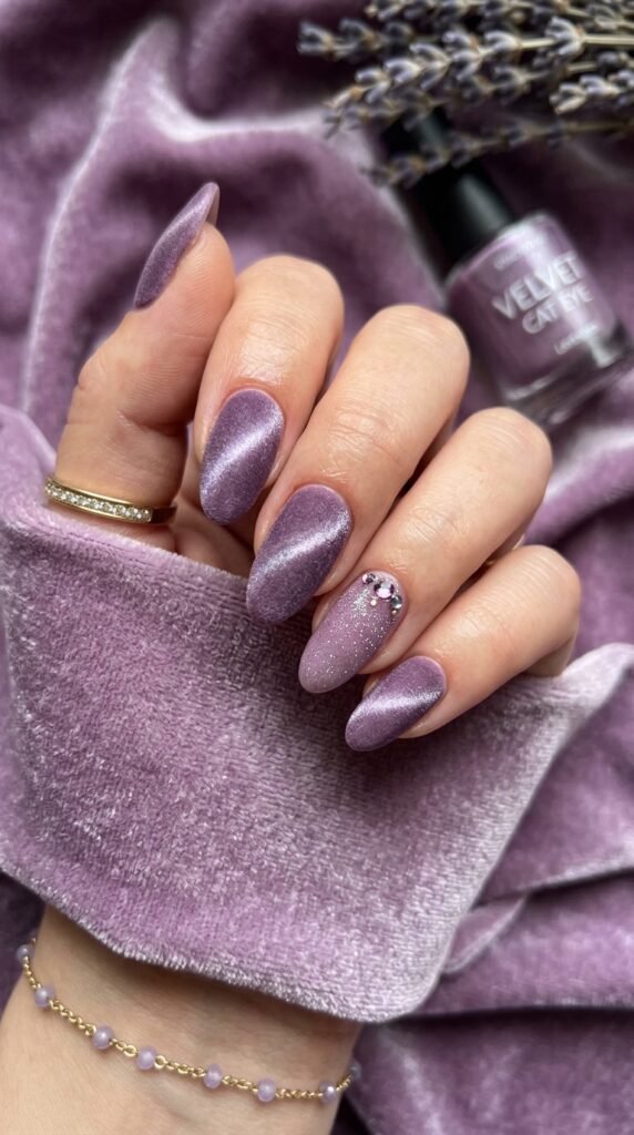 Lavender Glitter Velvet Nails Art