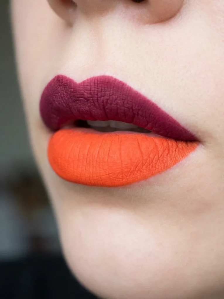  The Two-Tone Lip Color